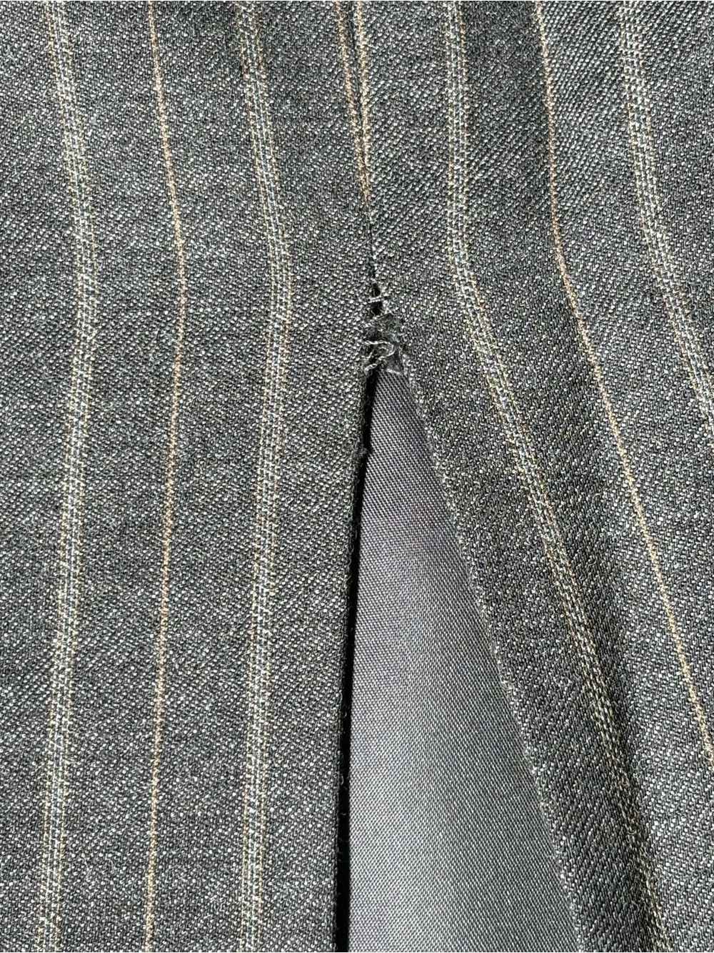 VTG Casual Corner Gray Pinstripe Wool-Blend Pencil Skirt 10